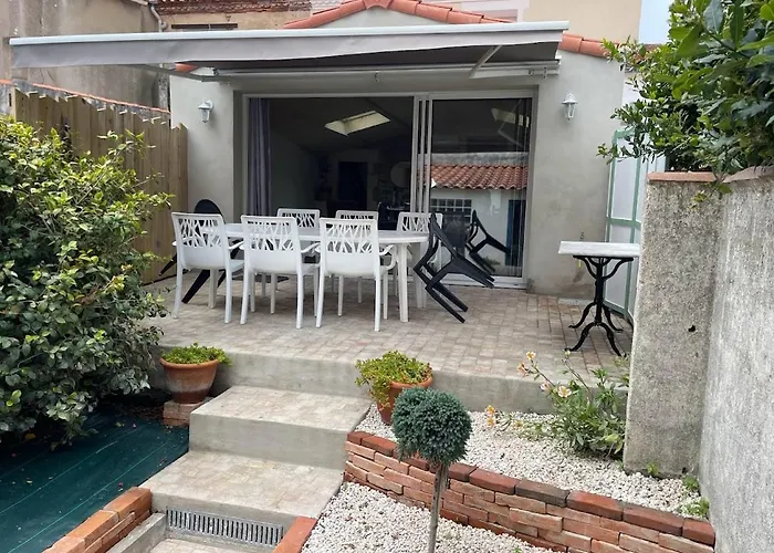 Prázdninový dům Maison Proche Plages, Port Et Tous Commerces *