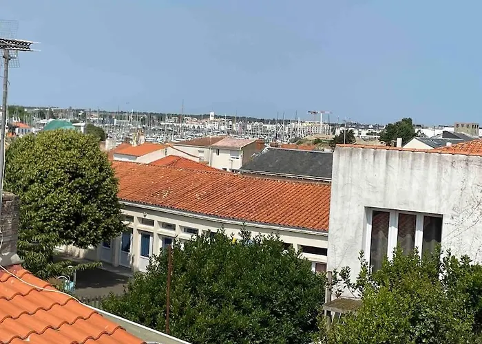 Maison Proche Plages, Port Et Tous Commerces