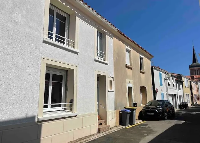 別荘 Maison Proche Plages, Port Et Tous Commerces レ・サ​​ーブル・ドロンヌ